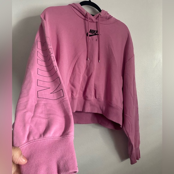 Nike - Picture 3 of 16